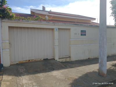 Casa para Venda, em Ourinhos, bairro Vila Boa Esperana, 3 dormitrios, 1 banheiro, 1 sute, 2 vagas
